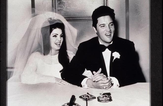 拉·普雷斯利猫王的养成芭比娃娃新葡京小歌迷嫁给偶像巨星普莉希(图11)